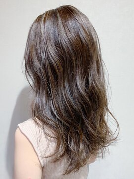 リノ 武蔵小金井(Lino) 大人ミルクベージュ　白髪ぼかしハイライトver. [武蔵小金井]