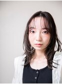 大人かわいいミディアムレイヤー