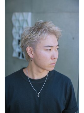 マール 矢場町(MARL) スパイキーショート×ホワイトベージュ