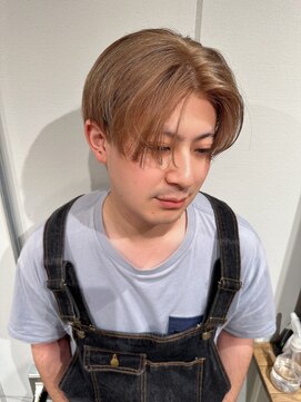 バイエイト 今池(By eight) ミルクティーベージュ×センター分け