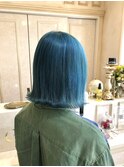 外はね×エメラルドグリーン
