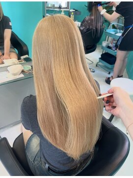 ユー イケブクロ(u Ikebukuro) 髪質改善/ホワイトブロンド/ミルキースムース/縮毛矯正