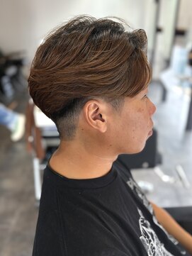 ニアウ 高崎店(Niau) メンズセンターパートニュアンスフェザーパーマ群馬高崎眉毛