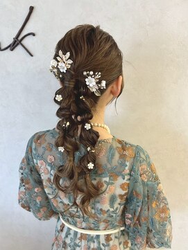 リンク(Link) ツイン編み下ろし/アレンジ/結婚式/ポニーテール/ゆるふわ