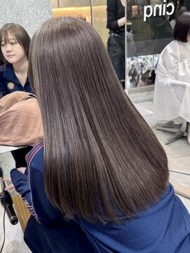 サンク 原宿 表参道(cinq) 韓国顔周りレイヤーボブヘーゼルグレージュミルクティーベージュ