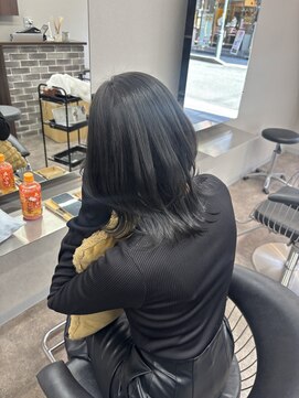 エミーバイモアムー(Emmie byMoremuu) ダークグレー