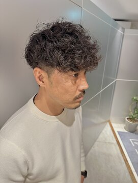 リノア 鵠沼海岸(LINOA) シャドウパーマ/スペインカール/サーフカール/フェード/ツイスト