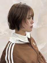 【レイヤーボブ】重たさを脱ぎ捨てる、軽やかな動き。