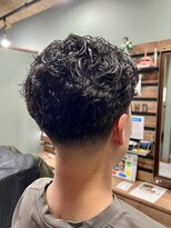 スタンドバーバー 柏(STAND BARBER)&nbsp;刈り上げセンターパート/波巻きツイストスパイラル/柏/柏駅