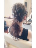 ポニーテールアレンジ