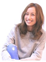 アンスール(Un Seul)&nbsp;デザインカラーで外国人風に。３Ｄロング♪