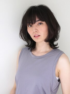 シルフィ(sylph) 【sylph/表参道 】 外ハネミディ