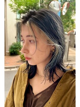 アルカナ 明治神宮前原宿(ARCANA) フェイスフレーミング　ホワイトカラー　ミディアムウルフ