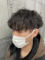 アクルヘアーバイテソロ(AKUR hair by tesoro) Vマッシュ × 波打ちスパイラル