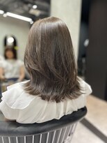 シティ(CITY)&nbsp;レイヤーカット/ミディアムレイヤー/オリーブグレージュ【大塚】