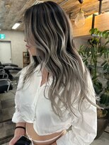 ネハス(nehus.)&nbsp;コンストハイライトバレイヤージュ