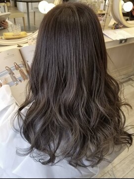 キーン 渋沢(KEEN.) グレージュ