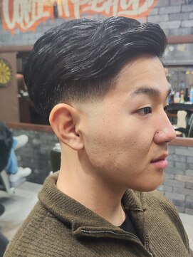 スリーセント 栄(3/cent) ツーブロック/七三/フェードカット/ミドルフェード