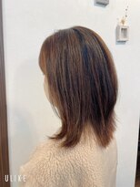 リリー LILY ヘアー メイク HAIR アンド & MAKE&nbsp;ナチュラルくびれミディストレート透明感シルキーベージュ