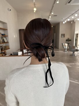 イルプロム 御厨店(illuprom.) カチモリシニヨンアレンジ