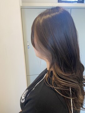 シェリール 八千代台駅(CHERIR) ホワイトベージュ×オリーブグレージュ【イヤリングカラー】