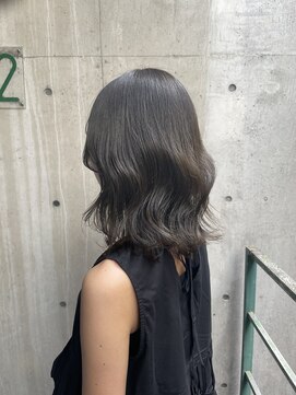 ニコフクオカヘアーメイク(NIKO Fukuoka Hair Make) 福岡天神/大人かわいい/赤み消し/オリーブカラー/前髪カット