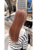 ピンクベージュ