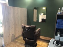 ザ バーバーオージーベース(the barber OG base)の雰囲気（半個室空間での施術は気の緩むひとときです。）