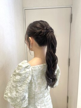 リーナ ビューティガーデン(LiNA BeautyGarden) ポニーアレンジ