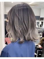 アライブ キチジョウジ(ALIVE Kichijoji)&nbsp;小顔セミウェットウェーブハイライトカラーオリーブカラー着物