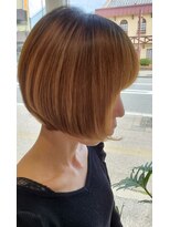 ヘアーアンドメイク ペリドット(hair&make Peridot)&nbsp;艶髪前下がりショートボブ