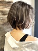 外国人風 前下がり ショートボブ スモーキーベージュ A0125