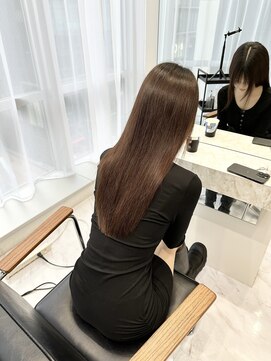 エレリー 栄店(EleRe) EleRe 栄/名古屋/髪質改善/縮毛矯正/カラー/レイヤーカット