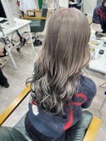 リミットバイアフィナー 大宮店(limit by Afinar)&nbsp;ホワイトミルクティー/裾カラー