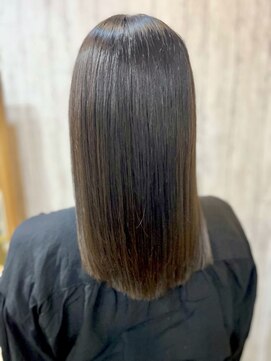 アトリエキルト(atelier Qilt) 潤いサラサラストレート