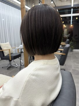 コク 千葉駅西口(COQU) ストレートボブ × ナチュラルブラウン【千葉優希】