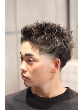 キングスマン トウキョウ(KINGSMAN TOKYO) テーパースパイキー