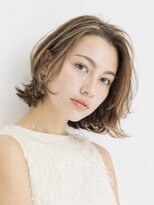 アトムズ(AtomZ)&nbsp;ラフ質感ベージュ×抜け感ショートボブ