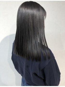 リア(Lia by KENJE) Lia　就活・実習カラーも透明感たっぷりに♪