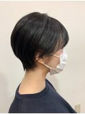 黒髪でも可愛い!ナチュラルショート