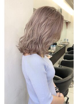 リア 大阪梅田(Ria) ~ハイトーンエモージュ~【Ria 大阪 梅田】