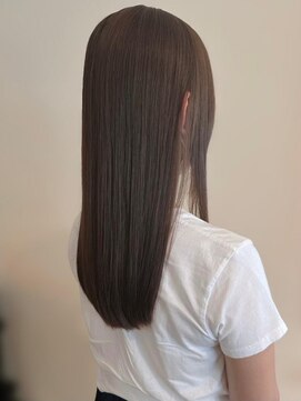 トップヘアー アヴェニュー 刈谷(TOPHAIR Avenue) 透明感が髪を綺麗に見せる！アッシュベージュカラー