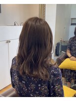 ルッツ(Lutz. hair design)&nbsp;イノアカラー/アッシュ【犬山良慈】