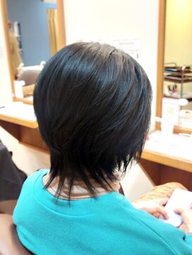 ヘアー グリーン(hair green) 30代40代50代/おしゃれ女子ウルフヘア/レイヤーカット/小顔ヘア