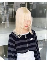 ヲタク(wotaku.)&nbsp;ホワイトブロンド抜きっぱなしケアブリーチハイトーンリタッチ