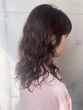 サロンドベリタ(salon de VERITA) ミディアムパーマ