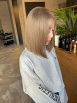 リベルタ(LIBERTA)&nbsp;大人可愛いホワイトベージュ