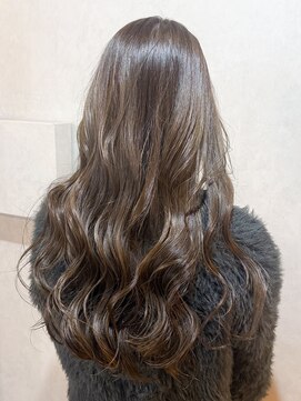 メロウ 神戸三宮(mellow) 巻き髪と相性抜群◎オリーブベージュ