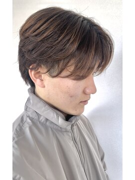 エレノア 枚方(Eleanor) 毛流れコンマヘア【吉田】