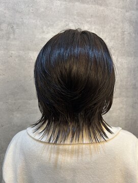 サンエンヘアー(lll_en hair) ウルフカット